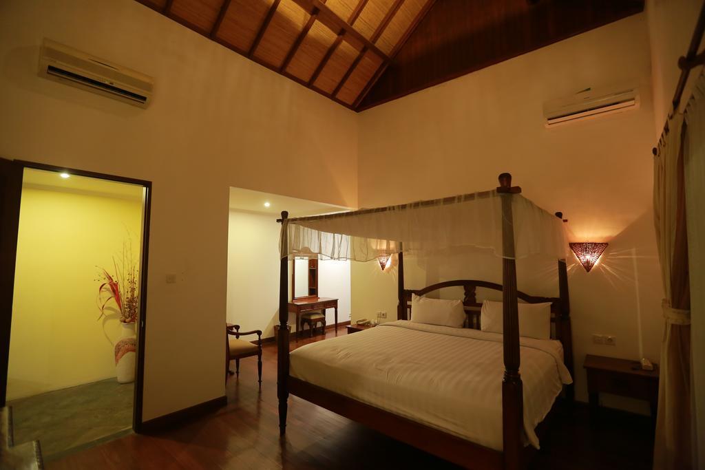 Putri Bali Villa Seminyak Exterior foto