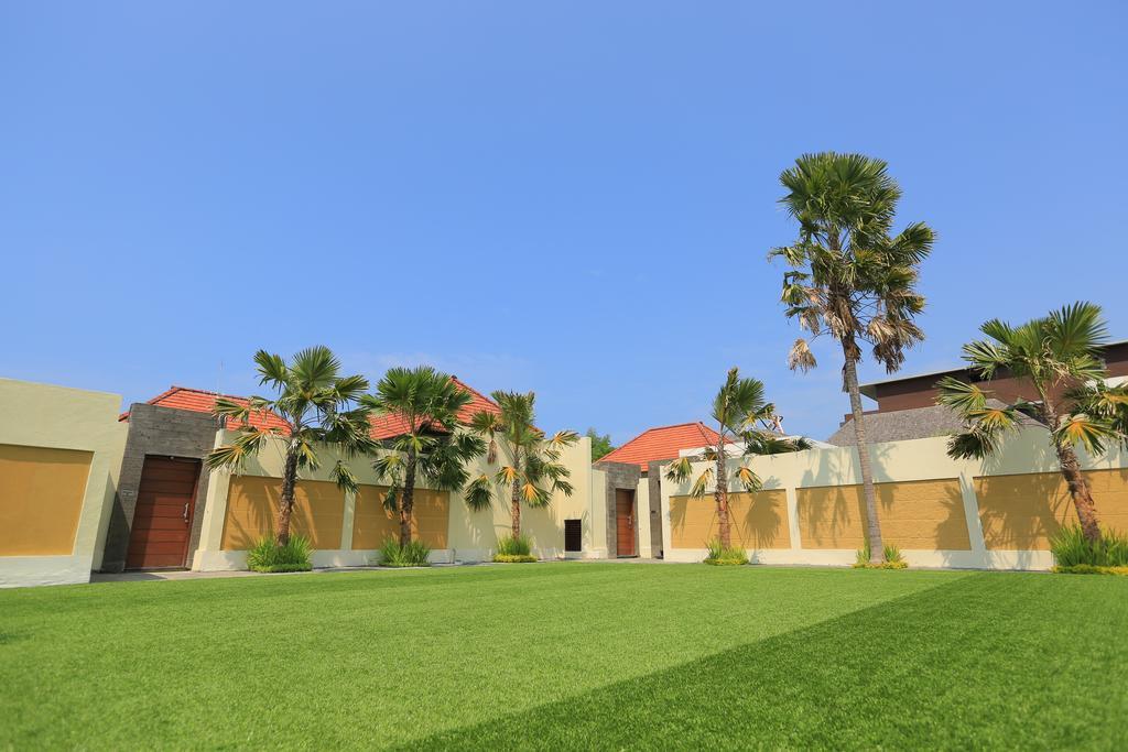 Putri Bali Villa Seminyak Exterior foto